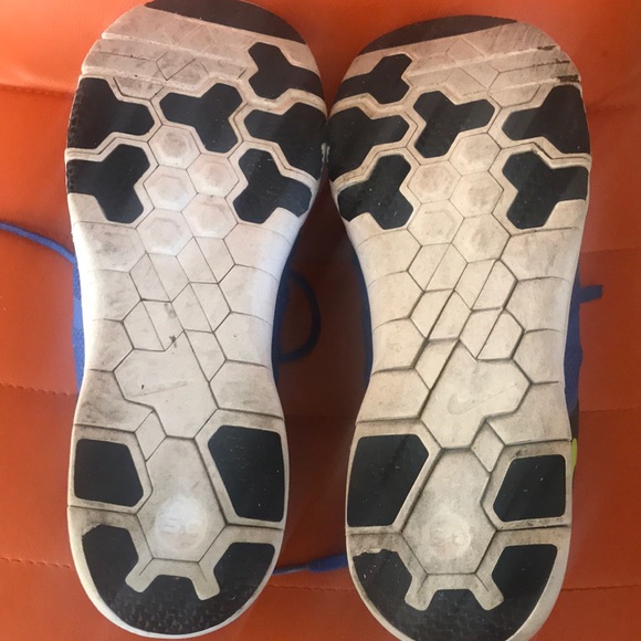 Men’s Nike training Fly Wire 9 shoes - Picture 2 of 4